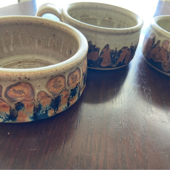 Set of 6 Studio Pottery large Handled Bowls or Shallow Large Mug Signed & Stamp - Picture 8 of 12